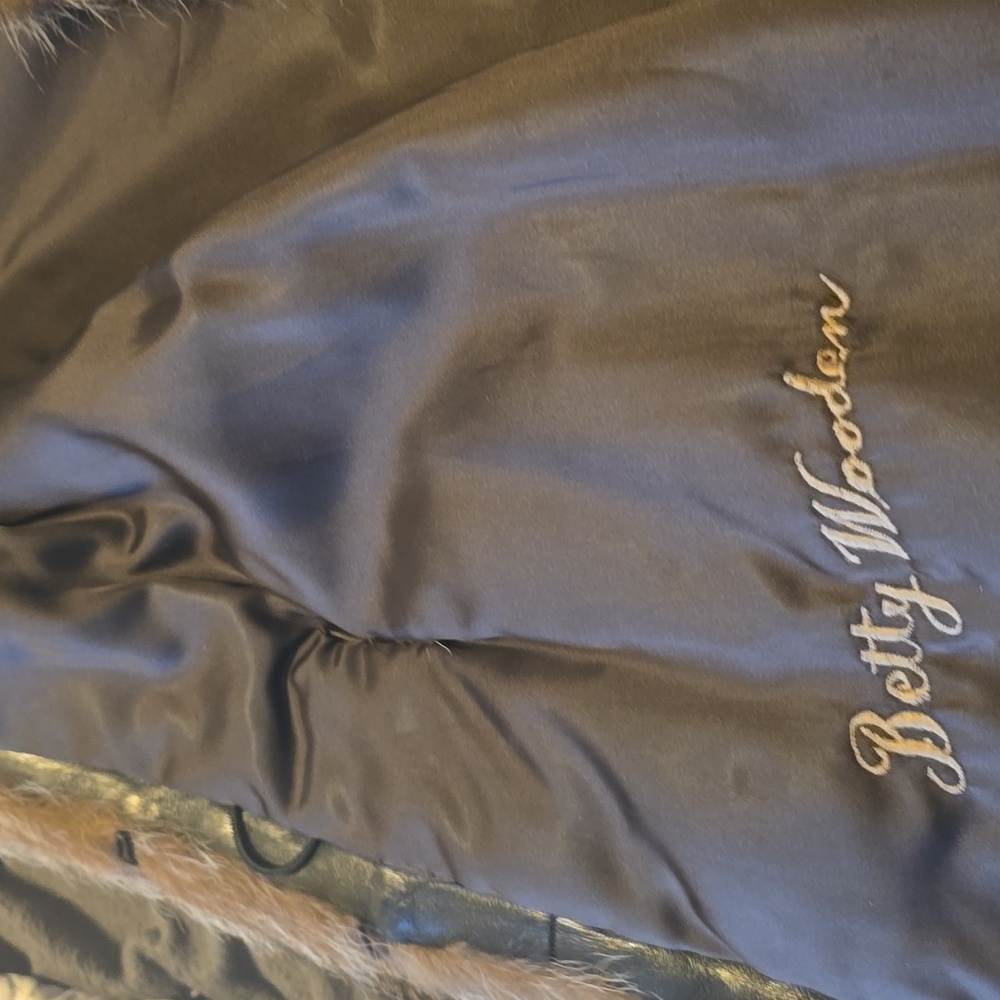 100% Authentic Fox Coat Size Small - image 7